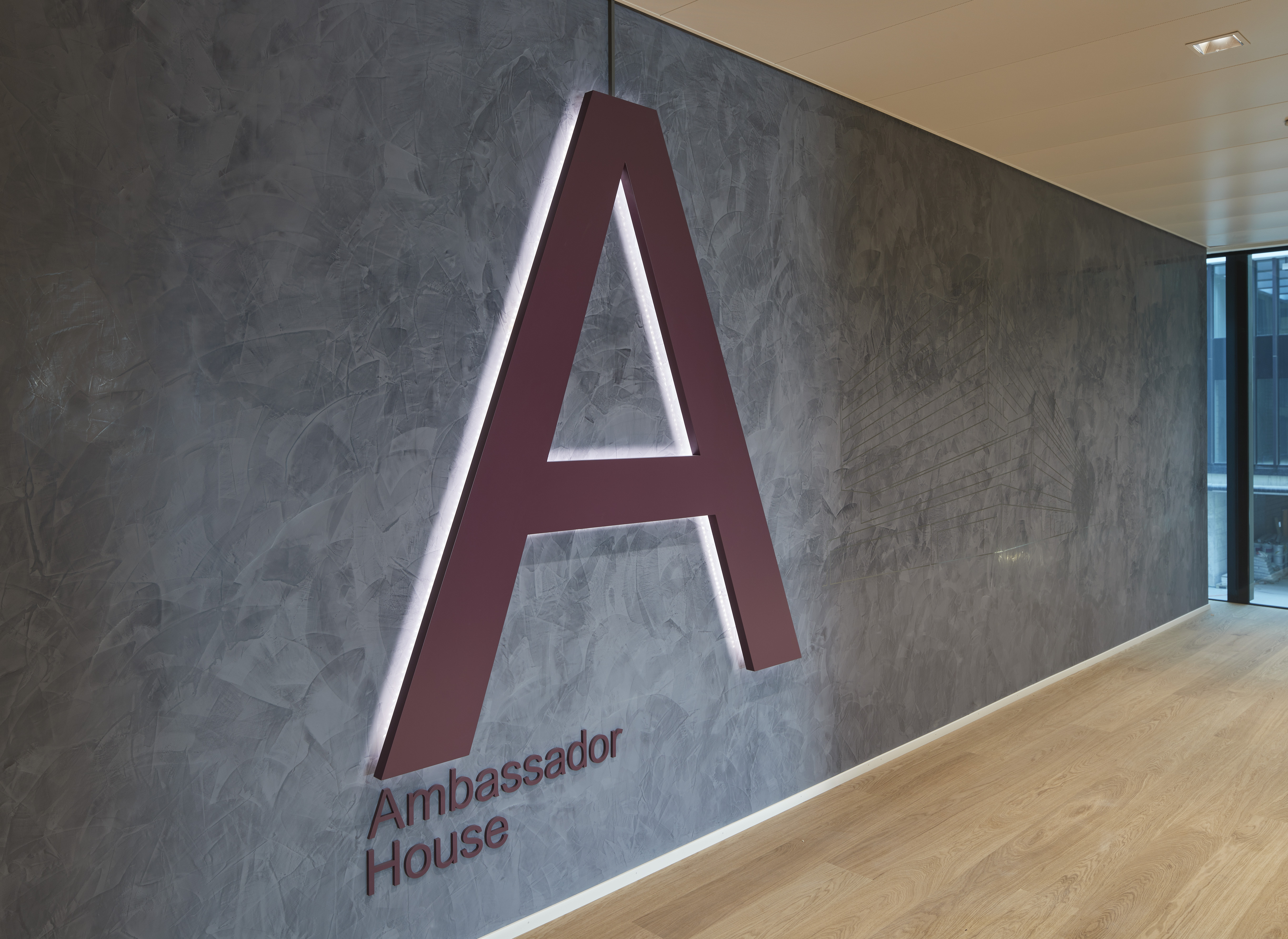 Büro Ambassador House